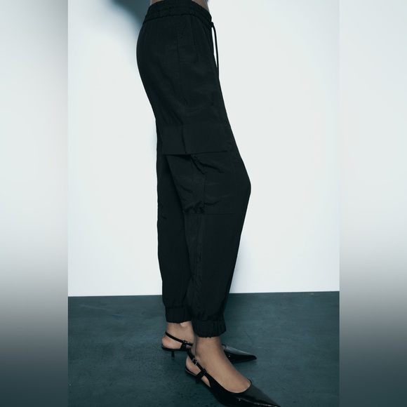 Zara ELASTIC WAIST CARGO PANTS Size:S - Picture 5 of 8